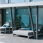Blubay By St Aparthotel