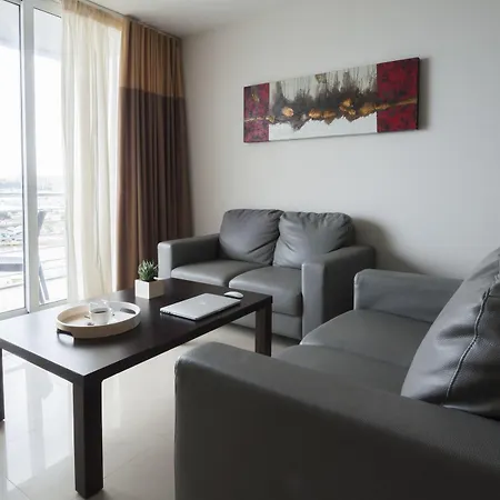 Blubay By St Aparthotel 3*