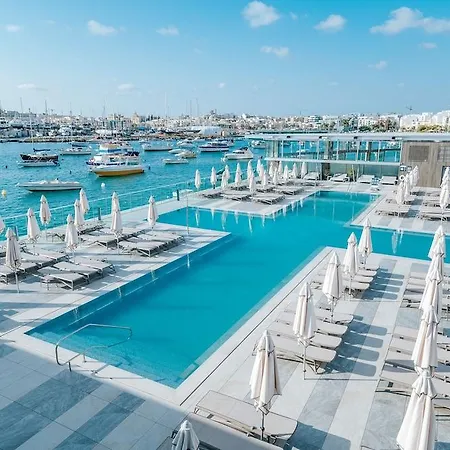 Blubay By St Aparthotel Gzira