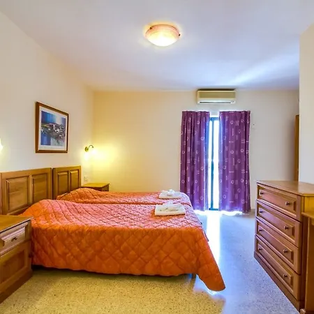 Blubay By St Ξενοδοχείο με διαμερίσματα Gzira