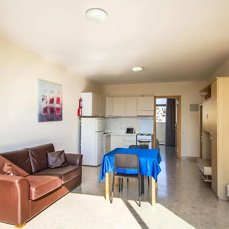 Blubay By St Ξενοδοχείο με διαμερίσματα Gzira