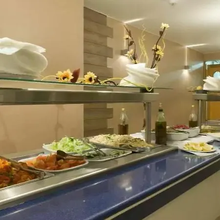 Blubay By St Aparthotel 3*