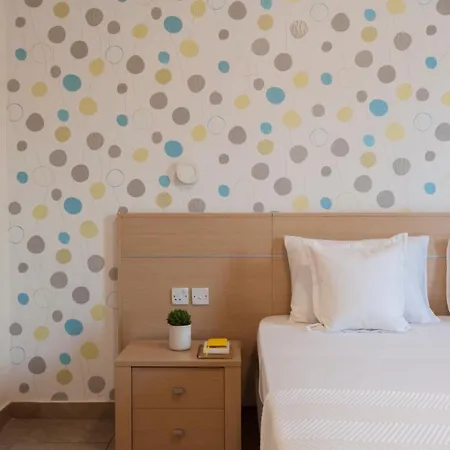 Blubay By St Aparthotel 3*