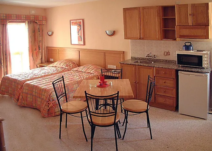 Apartmanhotel Blubay By St 3*