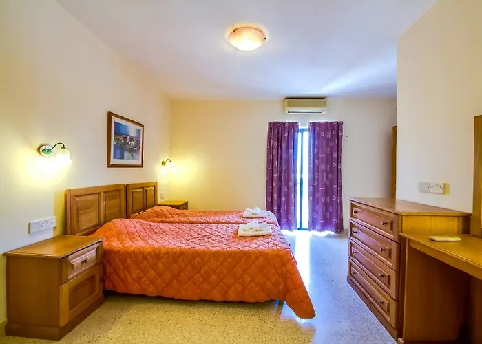 Blubay By St Apartahotel Gzira